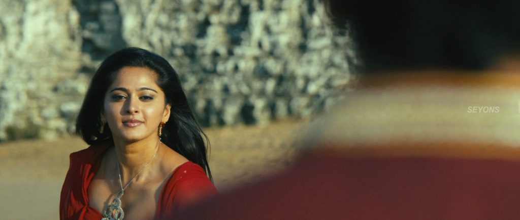 Actress Anushka hot Cleavage in Thandavam movie Fake Boobs, NudeDesiActress.pics
