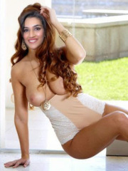 Kriti Sanon Nude, NudeDesiActress.pics