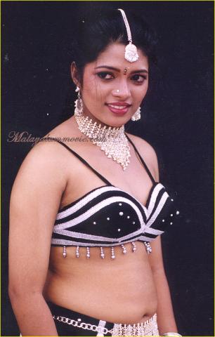 busty xxx Priya Bhavani Shankar hot romance cleavage boobs, NudeDesiActress.pics
