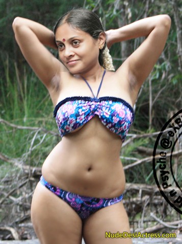 Aunty Saranya Ponvannan in bra n panties