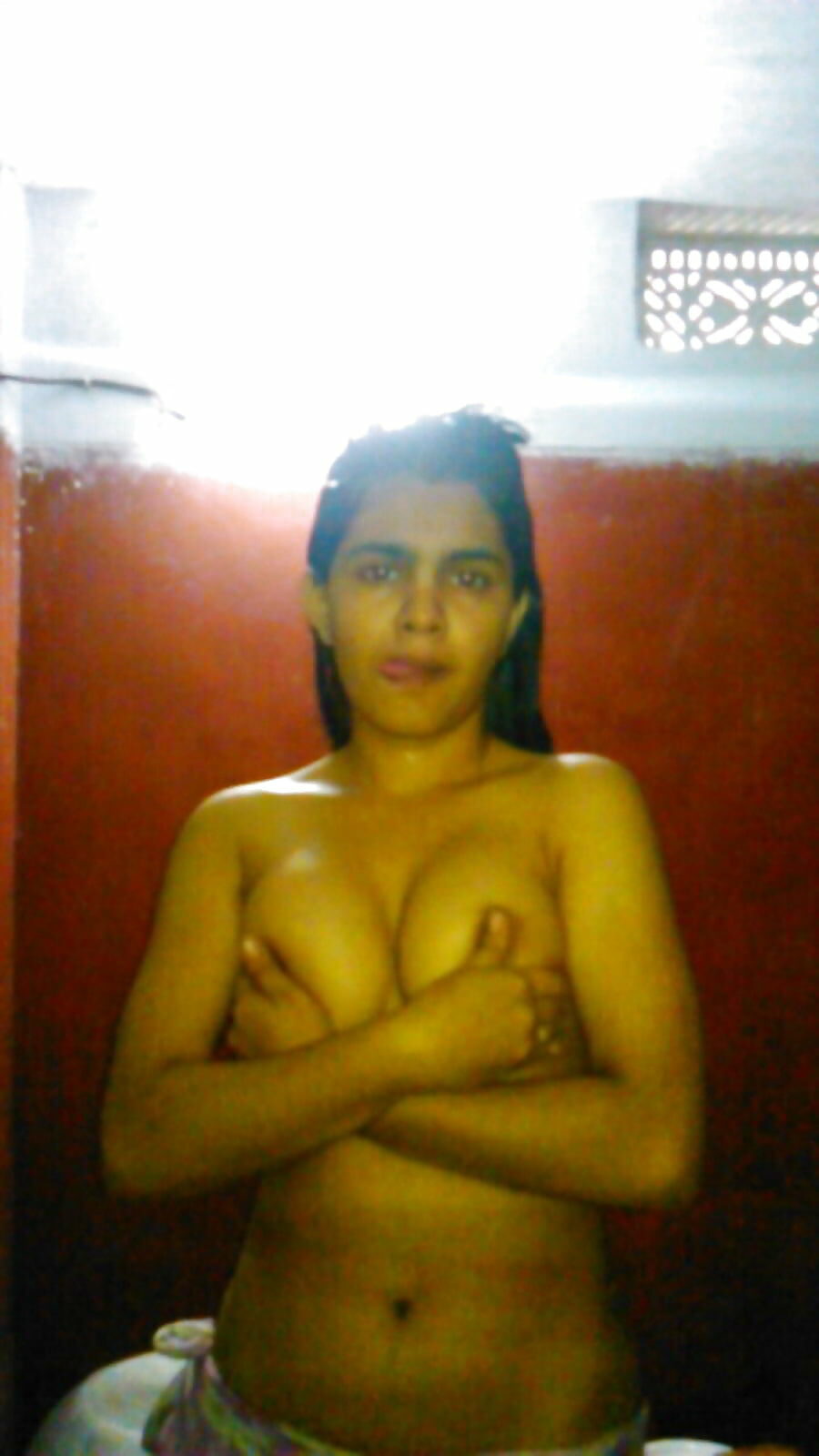 Actress anuya nude