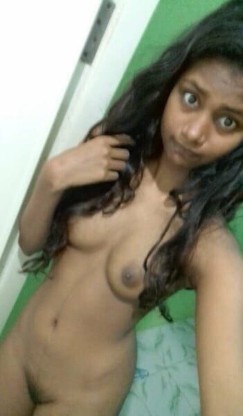 Aishwarya Devan accidentally twitters nude pic, NudeDesiActress.pics