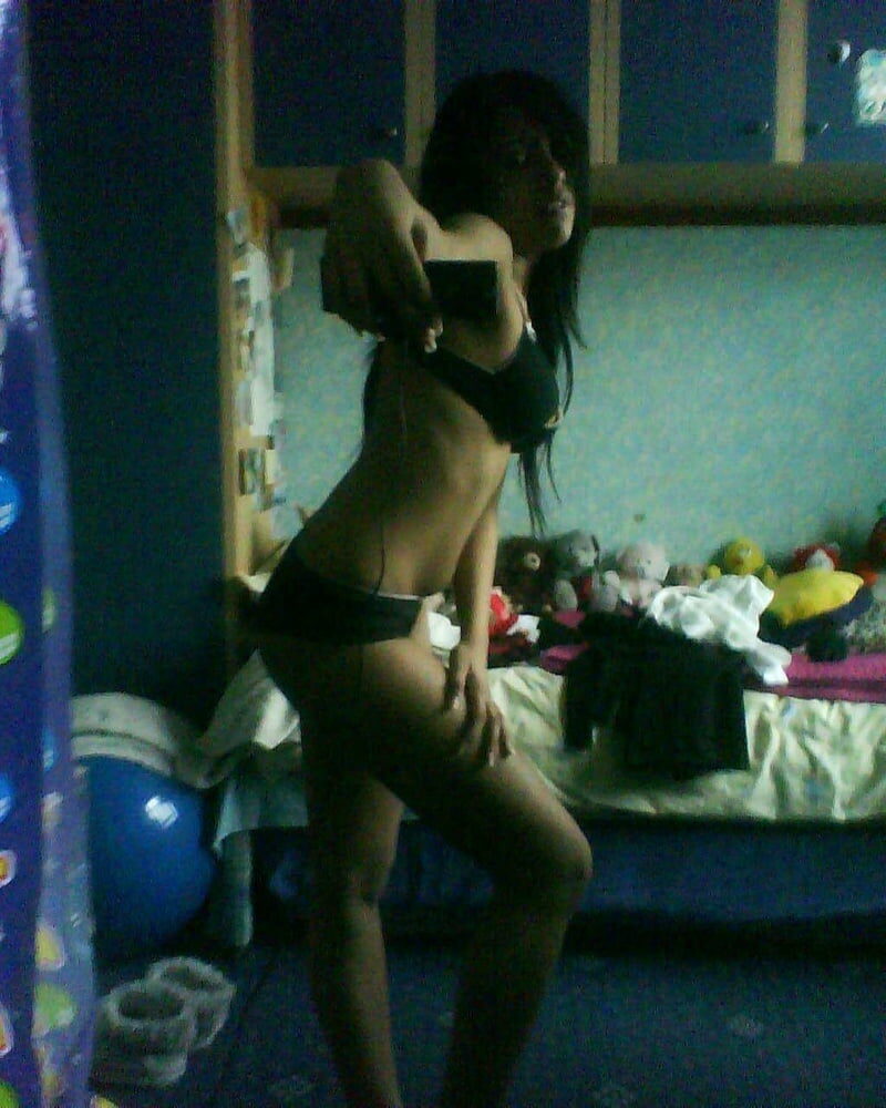 Hot singer Vibha Saraf nude naked photos, NudeDesiActress.pics