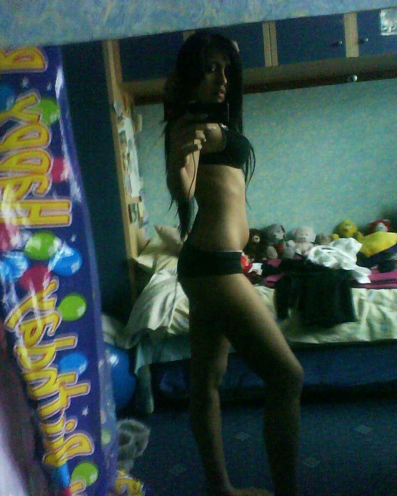 Hot singer Vibha Saraf nude naked photos, NudeDesiActress.pics