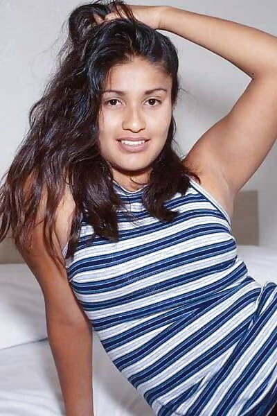 Sreeja Chandran sex photos without dress