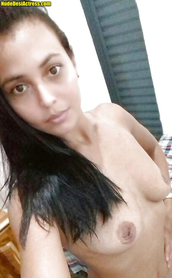 Karthika Nair naked xxx picture, NudeDesiActress.pics