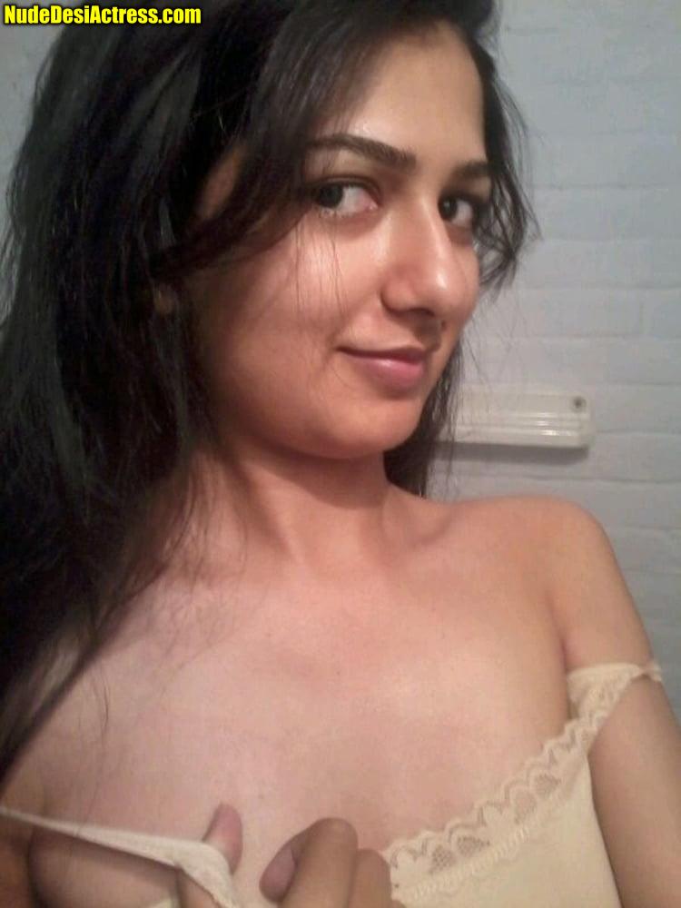 Saeeda Imtiaz naked slut from bathroom photos without dress, NudeDesiActress.pics