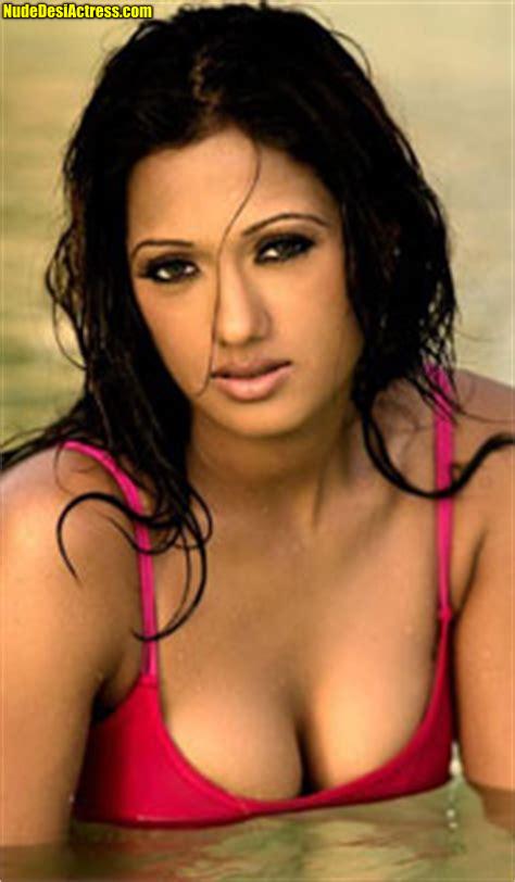 Manju Warrier nude photos, NudeDesiActress.pics