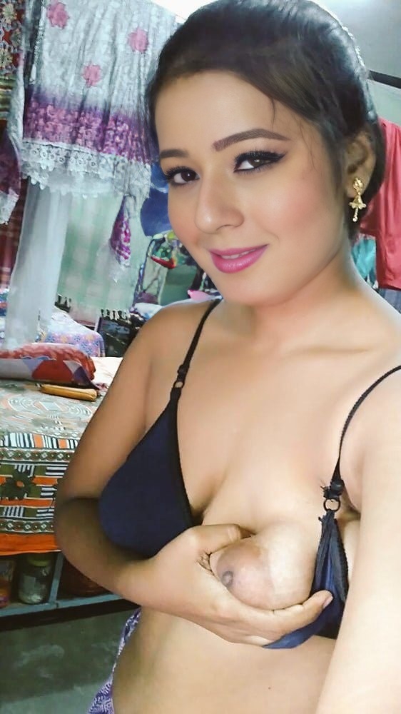 Priyal Gor Showing Ass Photos Indian actress nude pics, NudeDesiActress.pics