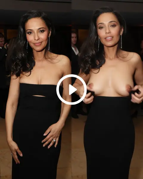 Meta Golding Deep Neck Satin Bra With Cleavage Burst Video
